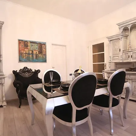 Papalic Palace * Split